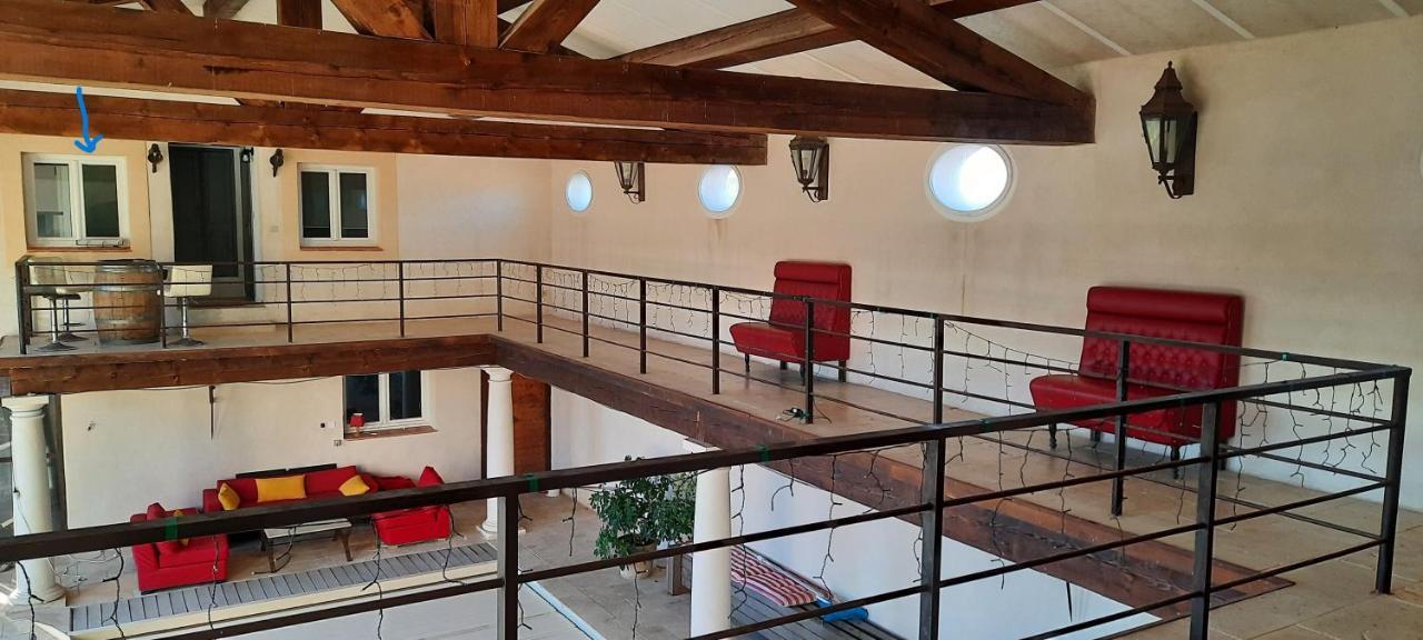 Domaine Des Francobelges - Appartements Lauris Luaran gambar